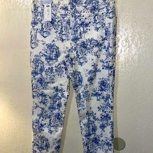 I am selling some soul slimming, botanical, Jean fashion, blue and white size 16
